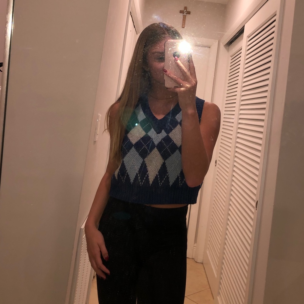 Crop sweater